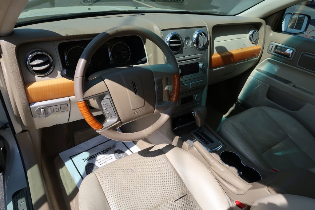 Used 2006 Lincoln Zephyr image 6
