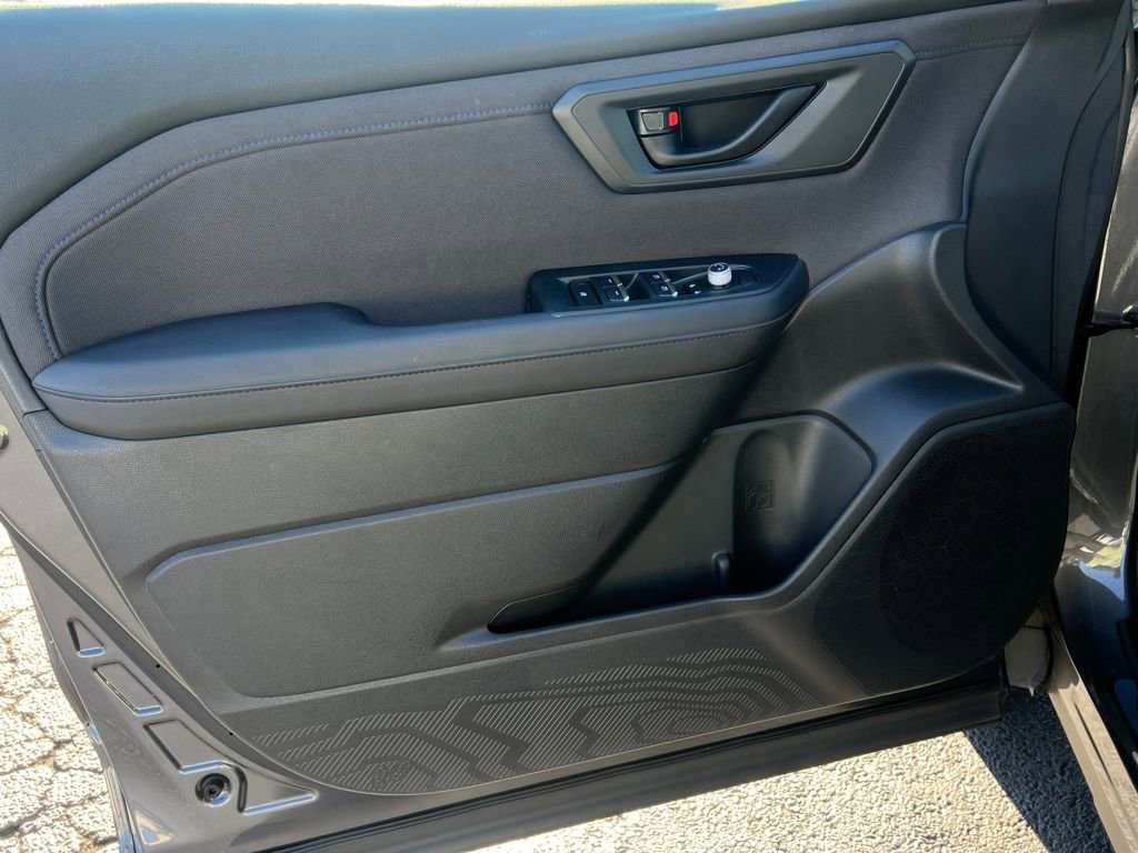 Used 2025 Subaru Forester Premium image 15