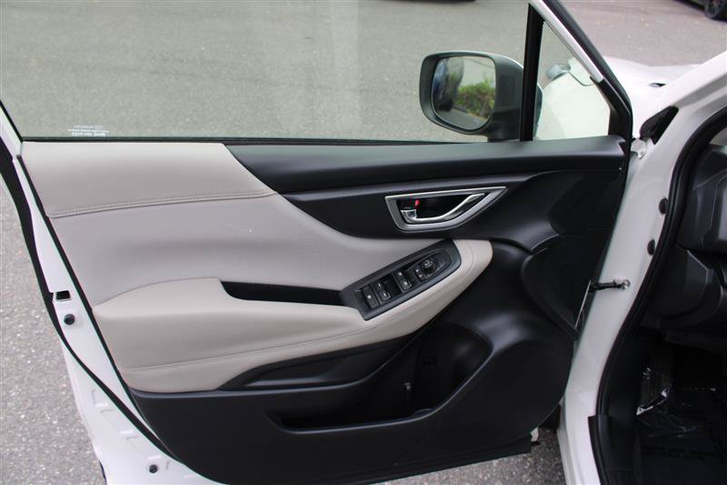 Used 2024 Subaru Forester Premium AWD/4WD image 11