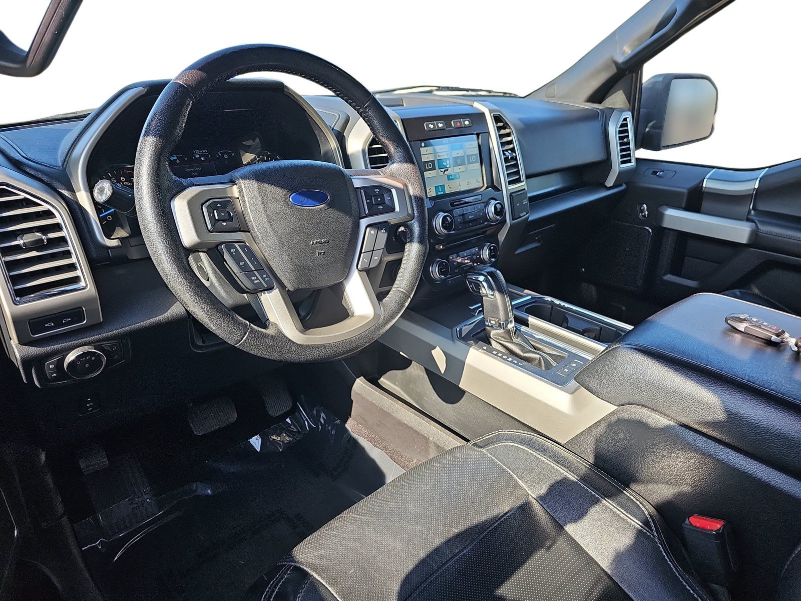 Used 2016 Ford F150 Lariat w/ Equipment Group 502A Luxury AWD/4WD image 13