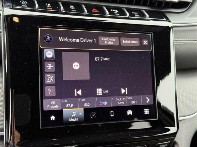 New 2025 Jeep Grand Cherokee L Altitude image 27