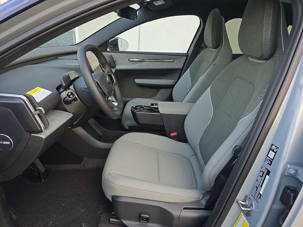 New 2026 Volvo EX30 Plus w/ Climate Package AWD/4WD image 7