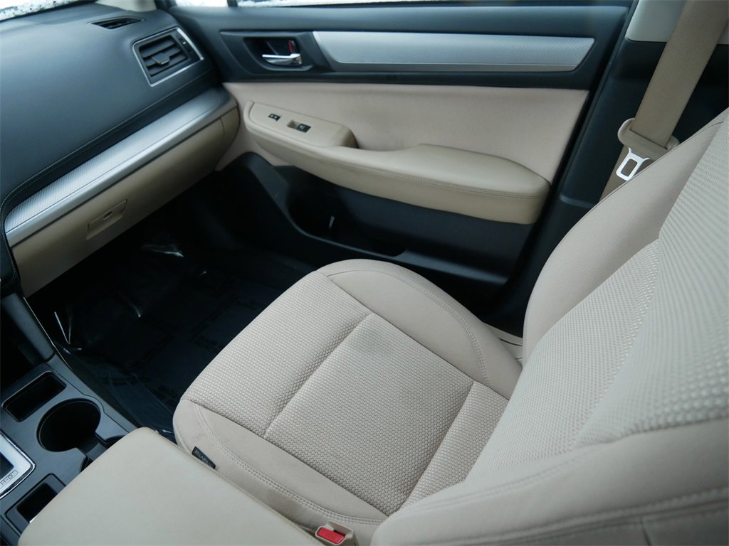 Used 2019 Subaru Outback 2.5i Premium w/ Popular Package #2 image 16