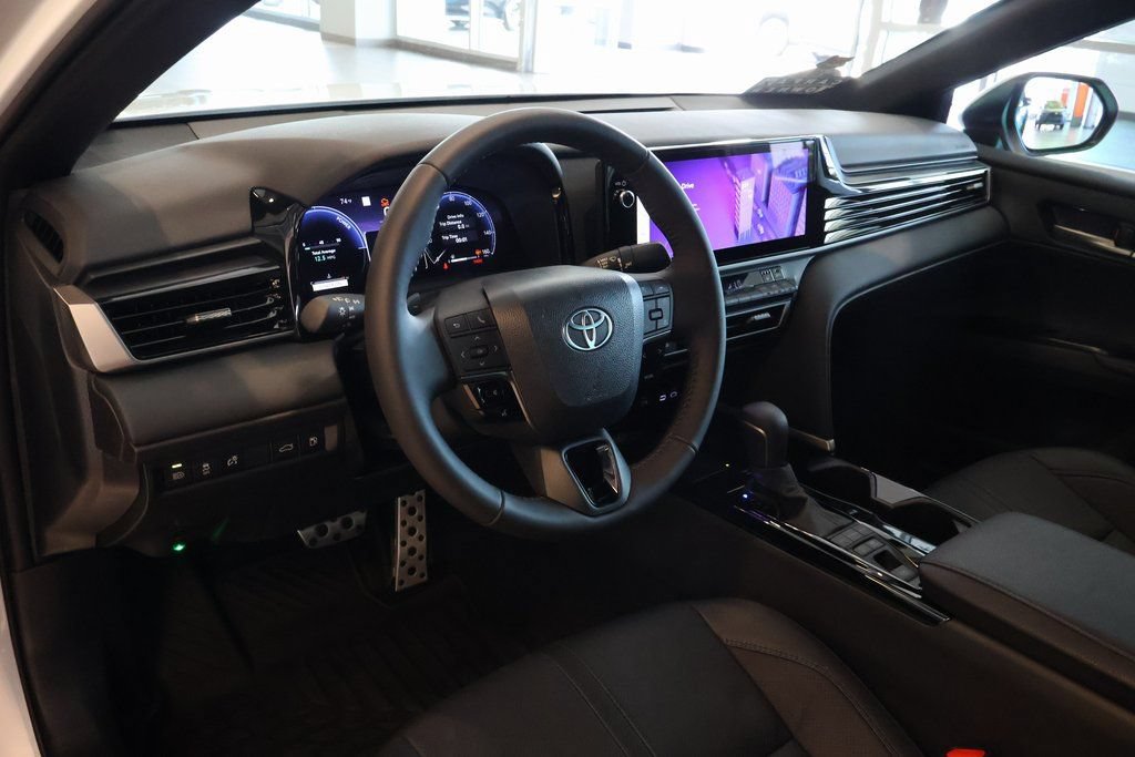Used 2026 Toyota Camry XSE FWD image 5