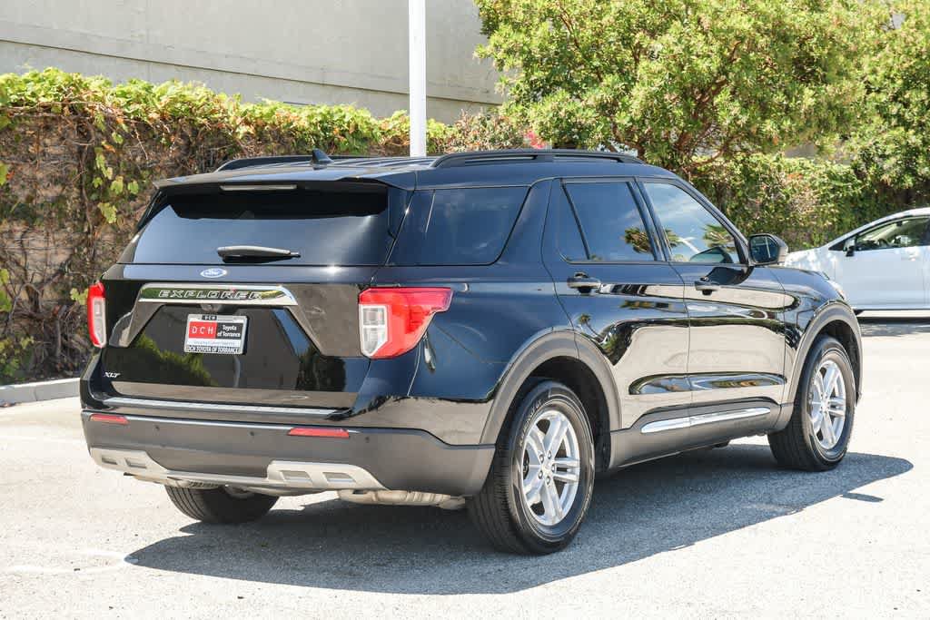 Used 2023 Ford Explorer XLT w/ Equipment Group 202A RWD image 9