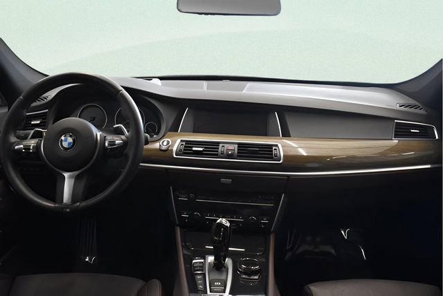 Used 2017 BMW 550i Gran Turismo xDrive image 5