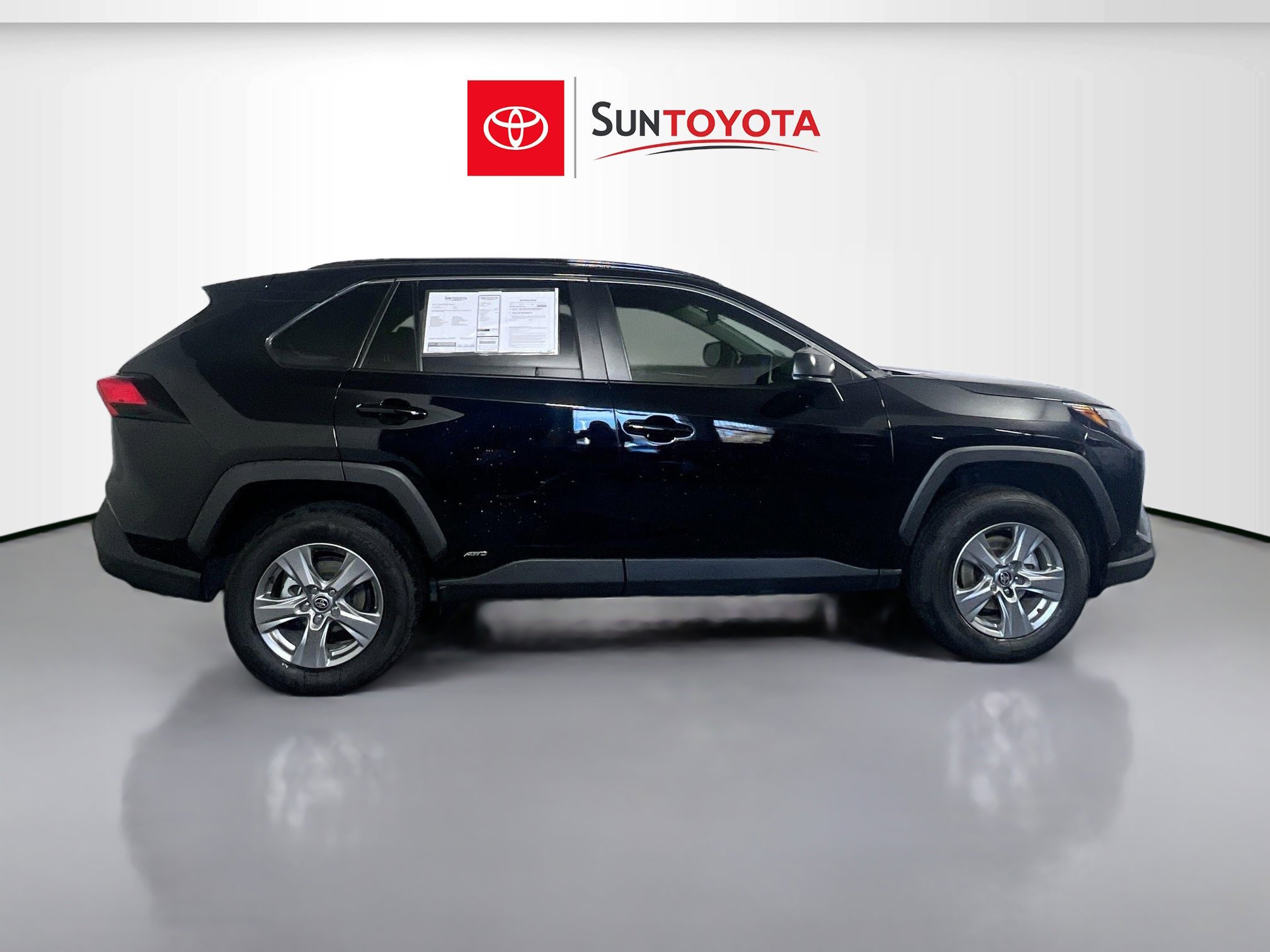 Used 2025 Toyota RAV4 LE image 2