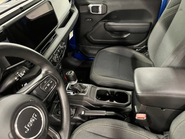 Used 2024 Jeep Gladiator Sport image 16