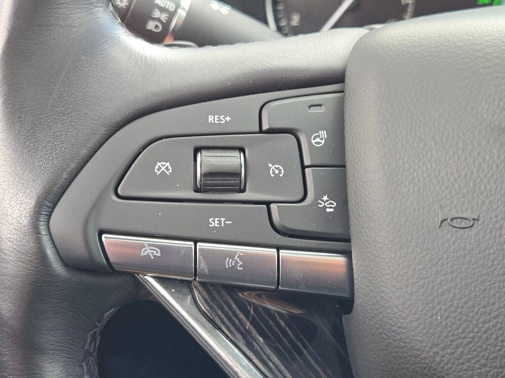 Used 2023 Cadillac XT6 Premium Luxury image 36