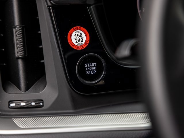 Used 2025 Porsche Cayenne image 45