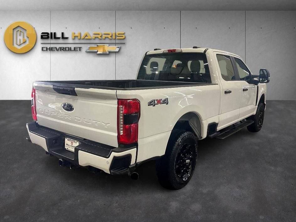 Used 2024 Ford F250 XL w/ STX Appearance Package image 2