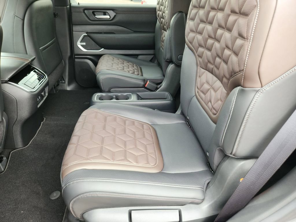 New 2026 Nissan Armada Platinum image 11