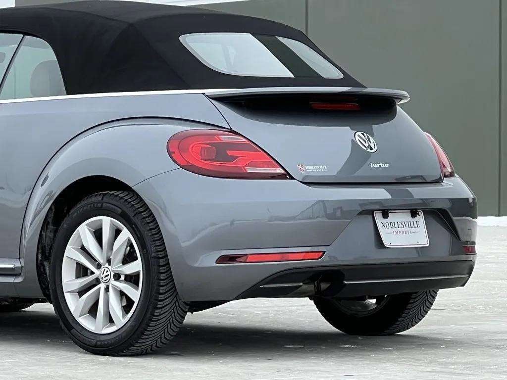 Used 2017 Volkswagen Beetle 1.8T Classic image 8