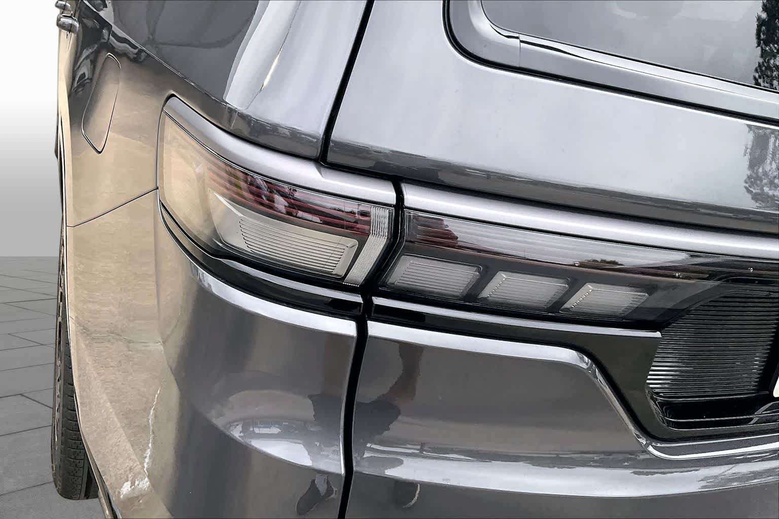 New 2026 Jeep Grand Wagoneer L Limited AWD/4WD image 14