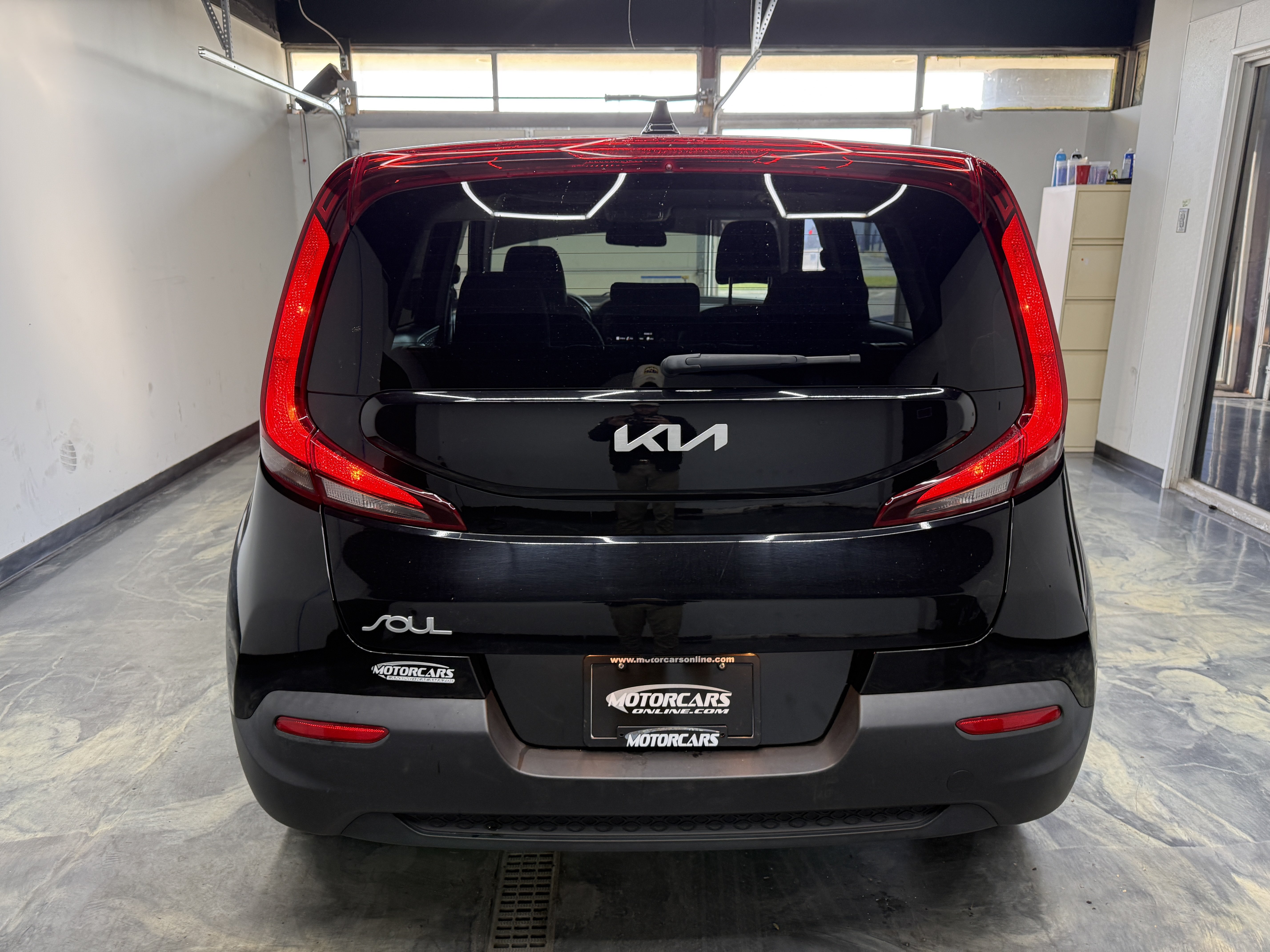 Used 2022 Kia Soul LX FWD image 4