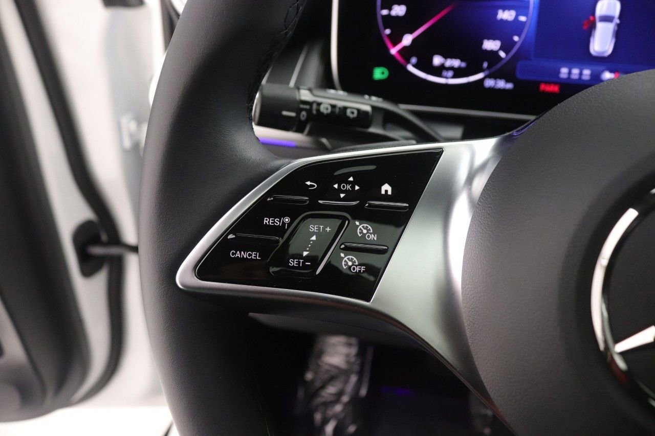 Used 2026 Mercedes-Benz GLC 300 image 13