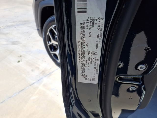 Used 2024 Jeep Compass Limited AWD/4WD image 32