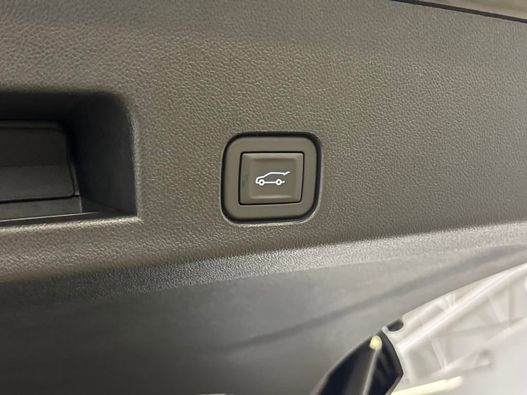 New 2025 Buick Enclave Avenir w/ Trailering Package, 5000 lbs. image 19