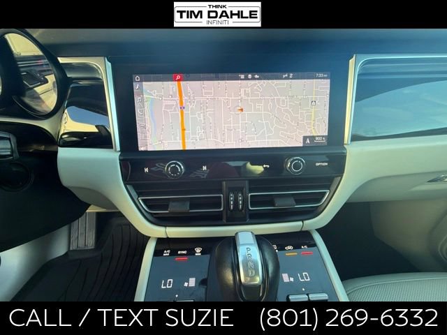 Used 2022 Porsche Macan AWD/4WD image 13
