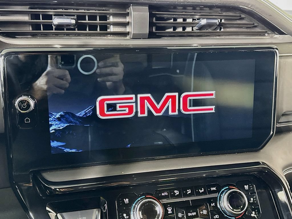 Used 2025 GMC Sierra 2500 AT4X AWD/4WD image 34