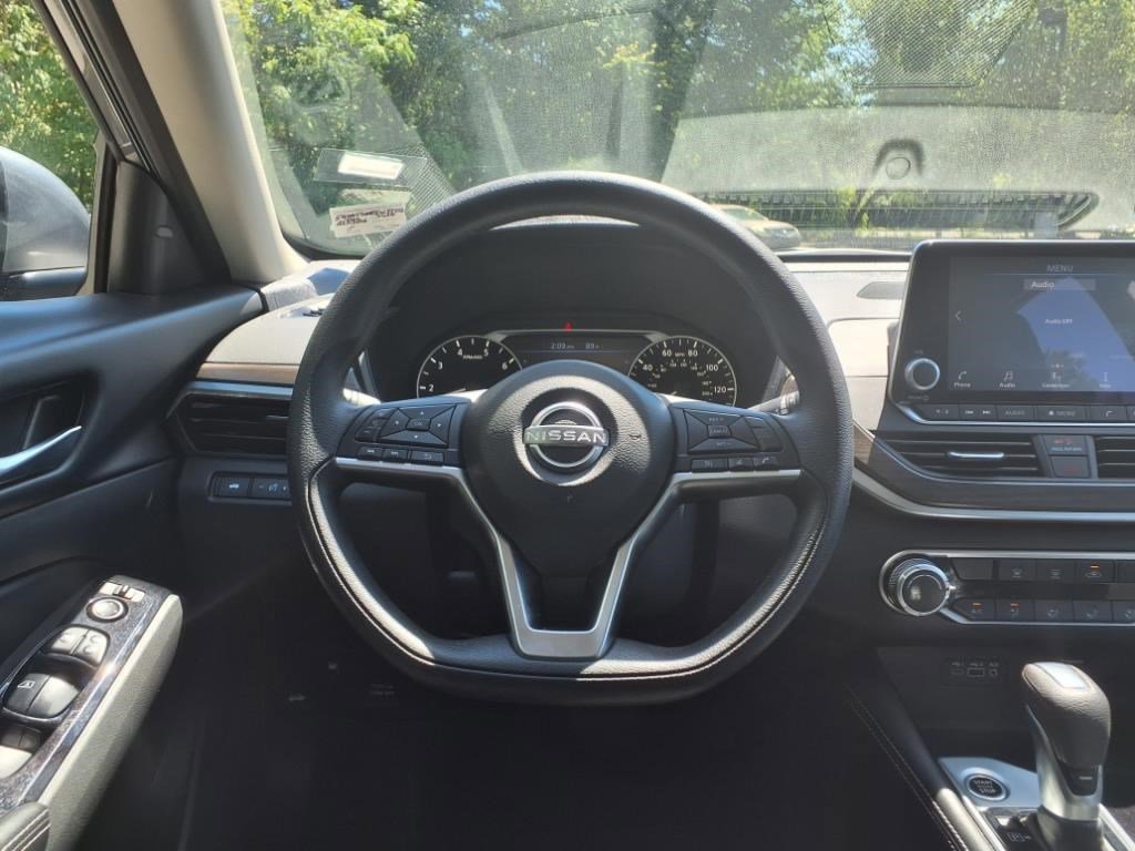 Used 2023 Nissan Altima 2.5 SV image 13