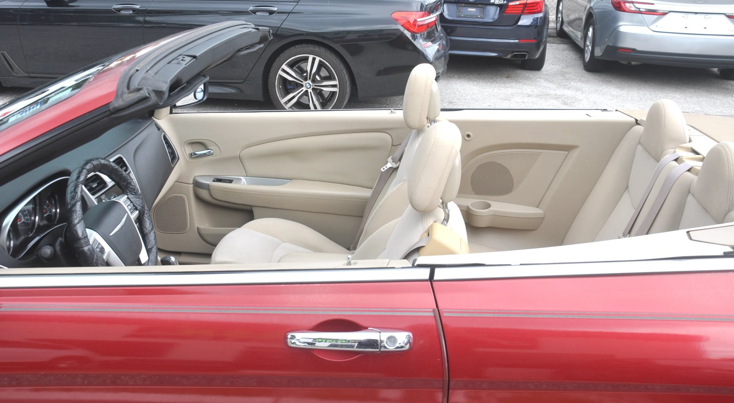 Used 2011 Chrysler 200 Touring FWD image 14