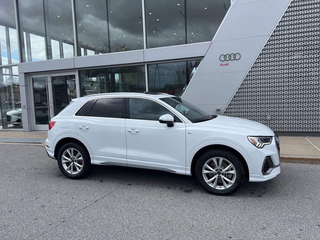 Used 2023 Audi Q3 2.0T Premium AWD/4WD image 10