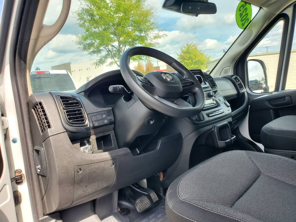 Used 2025 RAM ProMaster 2500 w/ U-Haul Equipment Group FWD image 11