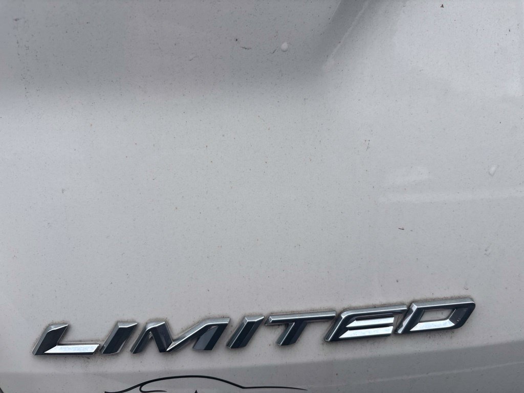Used 2020 Ford Explorer Limited w/ Class III Trailer Tow Package AWD/4WD image 9