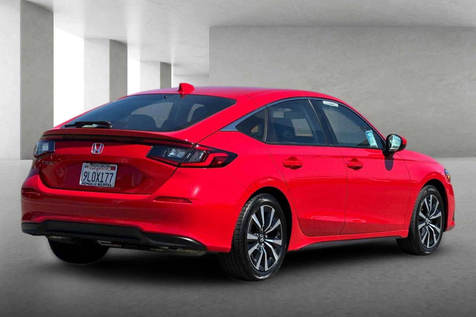 Certified 2024 Honda Civic EX-L image 4