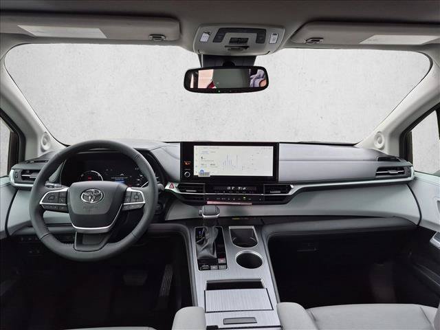 New 2026 Toyota Sienna XLE FWD image 14
