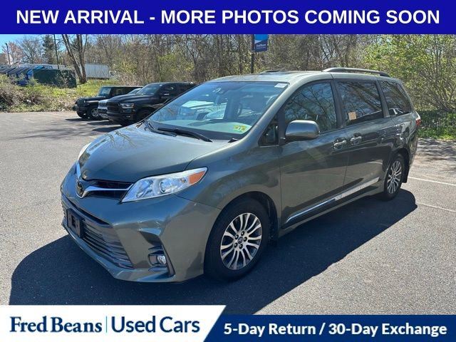 Used 2019 Toyota Sienna XLE w/ XLE Navigation Package