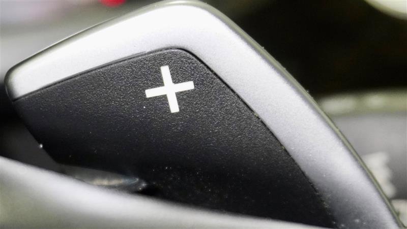 Used 2012 BMW 650i xDrive Convertible image 35