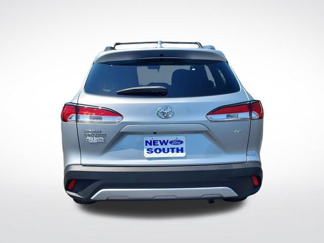 Used 2023 Toyota Corolla Cross LE FWD image 4