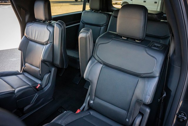 New 2025 Ford Expedition Max Platinum image 28