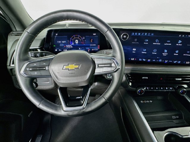 Used 2025 Chevrolet Tahoe Premier AWD/4WD image 10