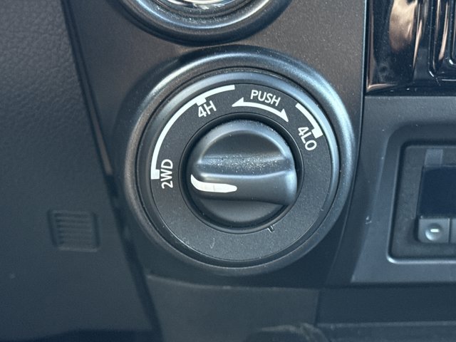 Used 2024 Nissan Titan PRO-4X w/ Pro-4x Convenience Package AWD/4WD image 26