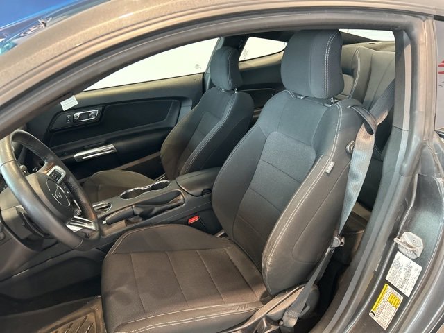 Used 2017 Ford Mustang Coupe image 11