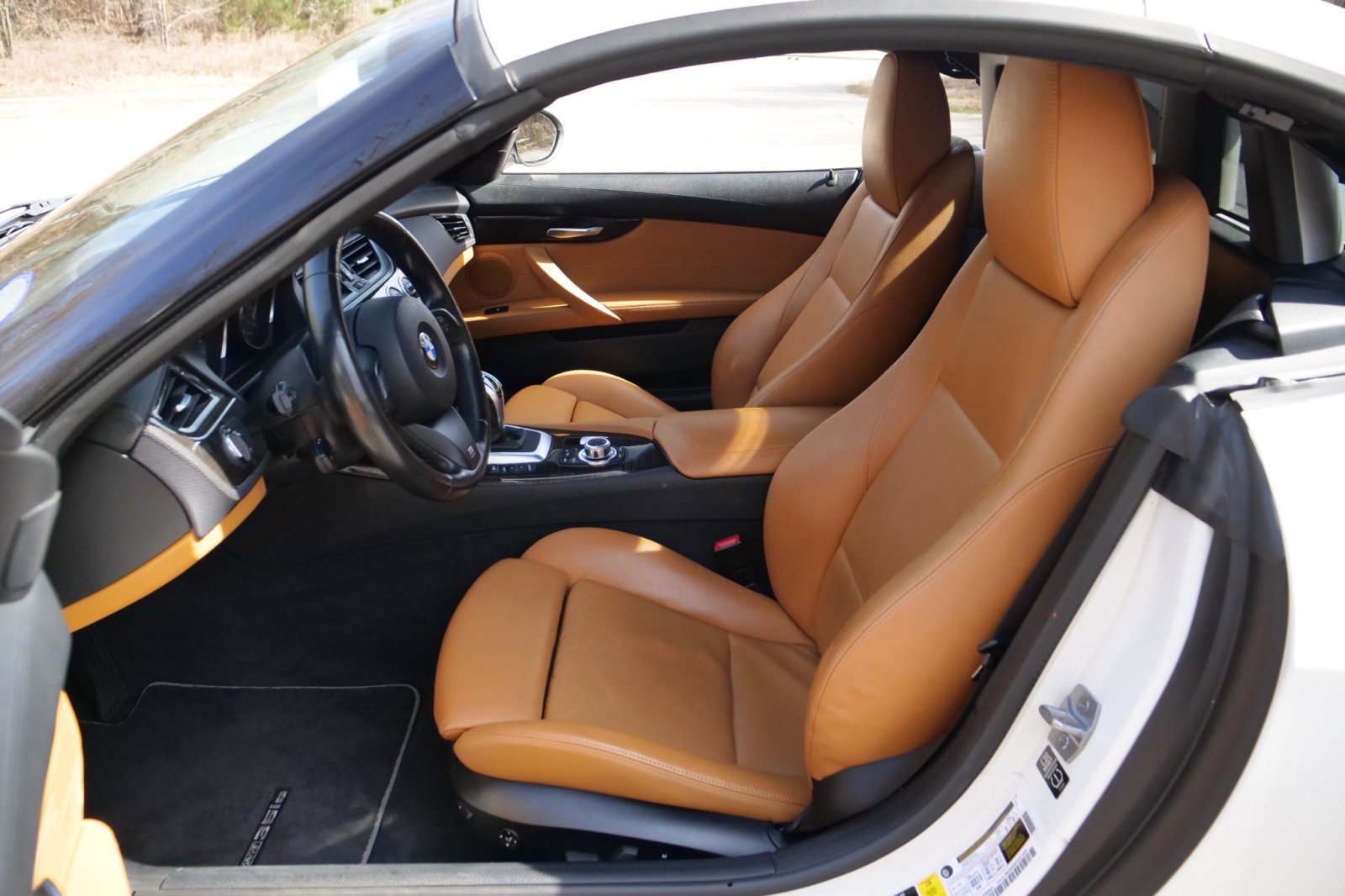 Used 2015 BMW Z4 sDrive35is image 3