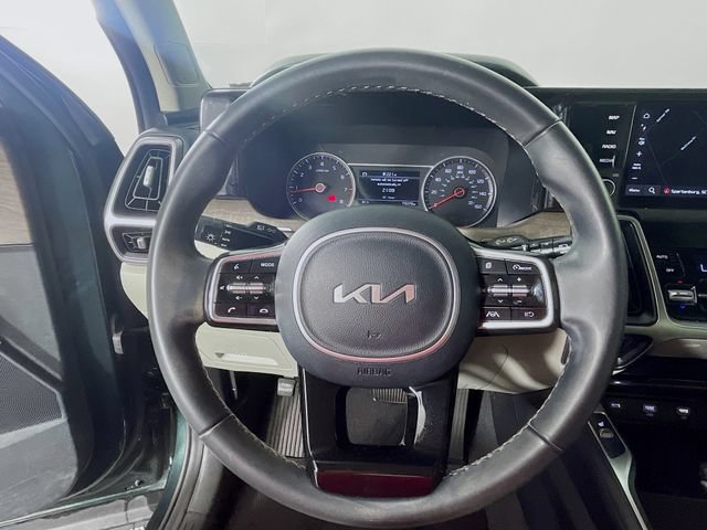 Used 2022 Kia Sorento S w/ Panoramic Sunroof Package AWD/4WD image 12