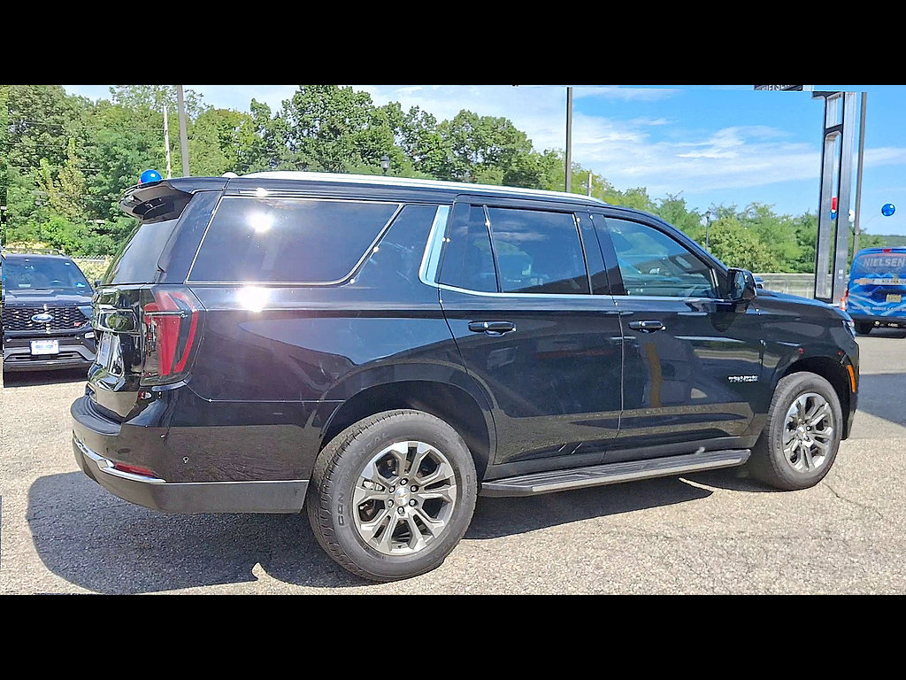 Certified 2025 Chevrolet Tahoe LS AWD/4WD image 8