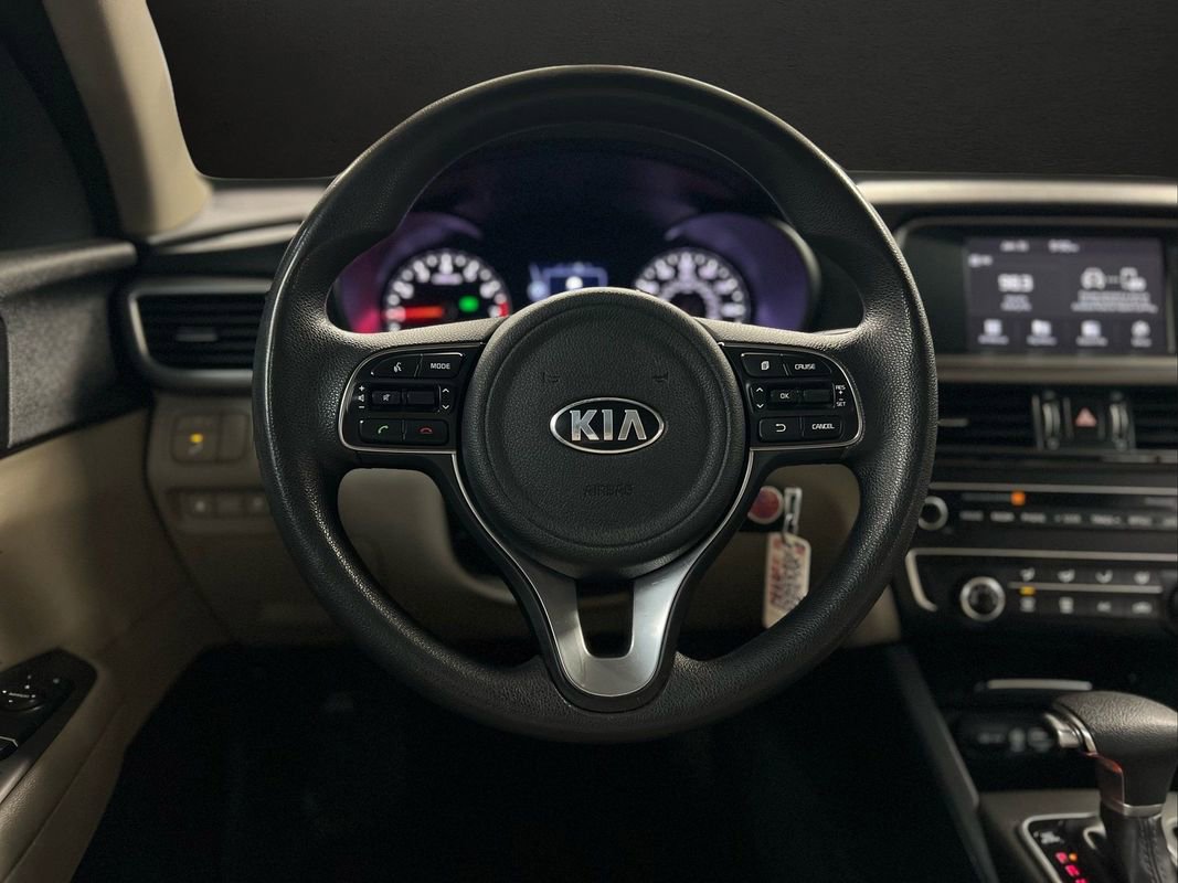 Used 2018 Kia Optima LX image 25