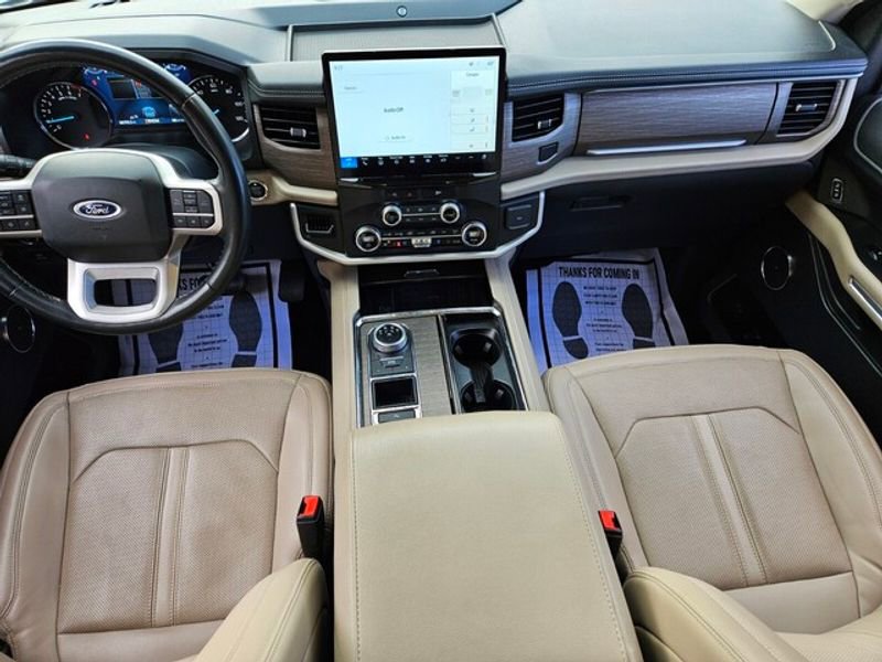 Certified 2023 Ford Expedition Limited image 10