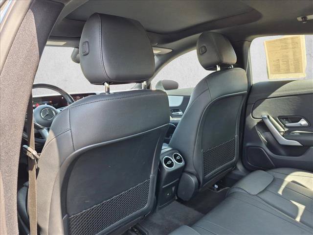 Used 2025 Mercedes-Benz CLA 250 4MATIC image 18