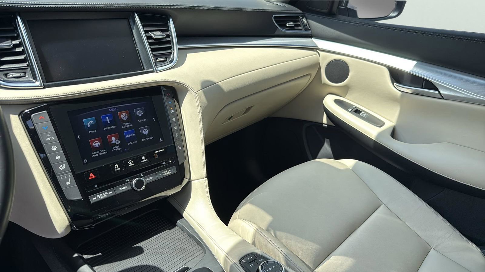 Used 2019 INFINITI QX50 Luxe w/ Cargo Package image 20