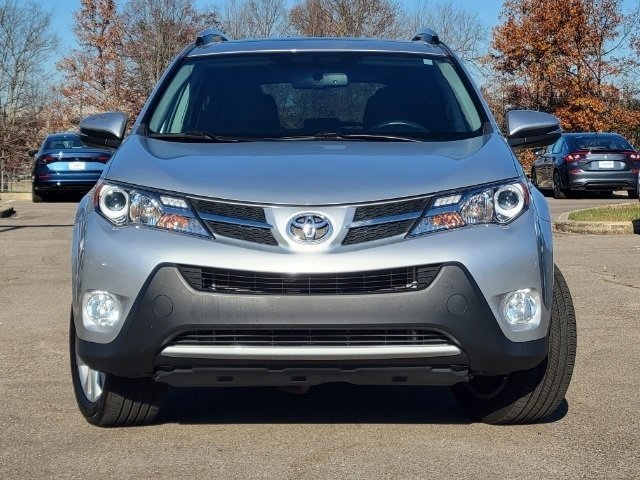 Used 2015 Toyota RAV4 Limited AWD/4WD image 2