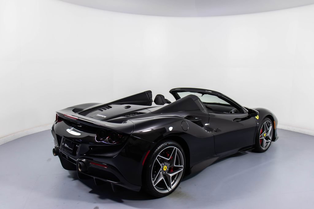 Certified 2022 Ferrari F8 Tributo image 2