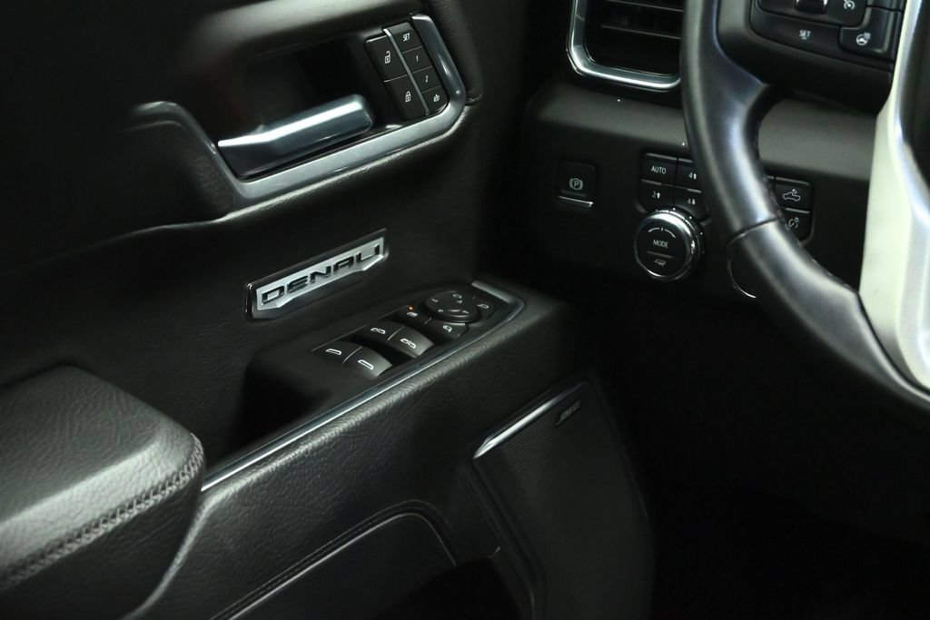 Used 2025 GMC Sierra 1500 Denali w/ Technology Package AWD/4WD image 42