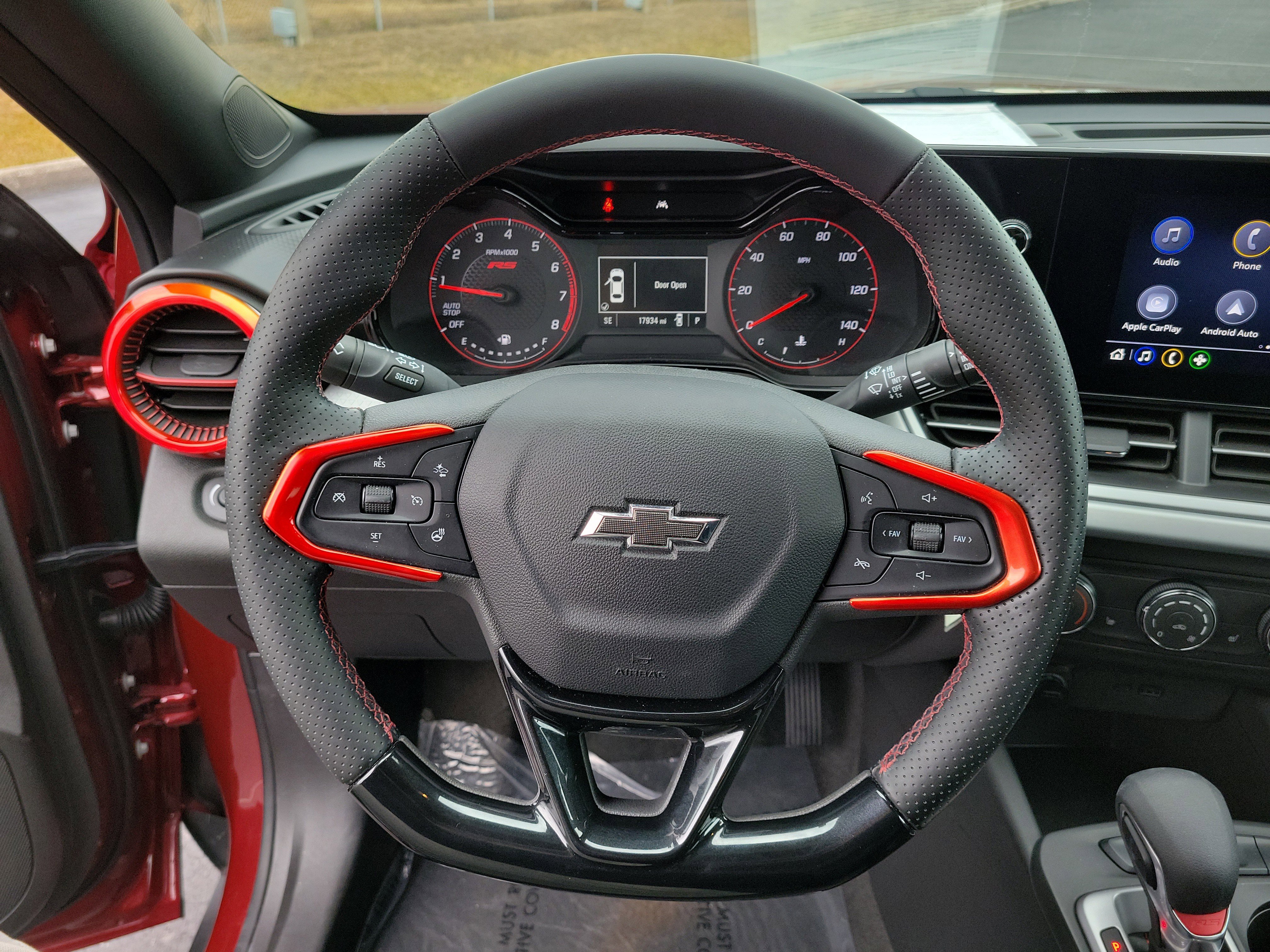 Used 2025 Chevrolet Trax RS w/ Driver Confidence Package image 25