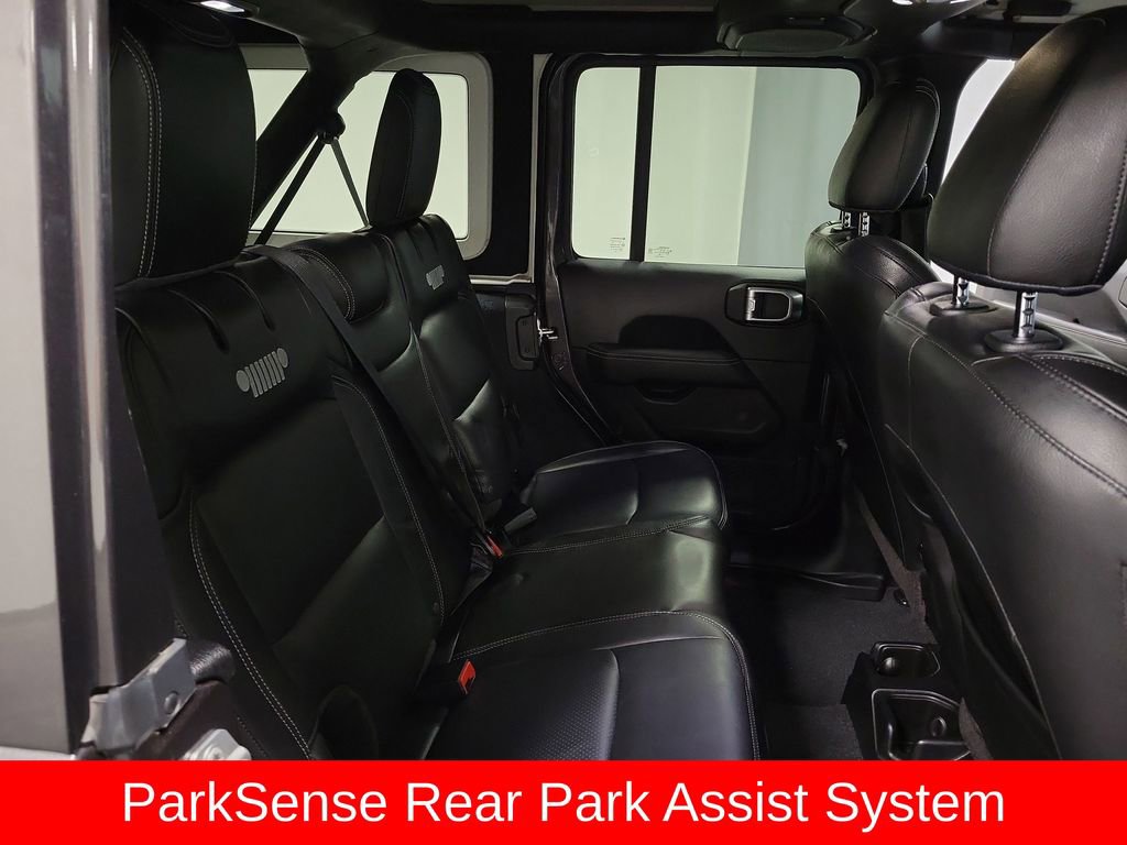 Used 2020 Jeep Wrangler Unlimited Sahara image 21